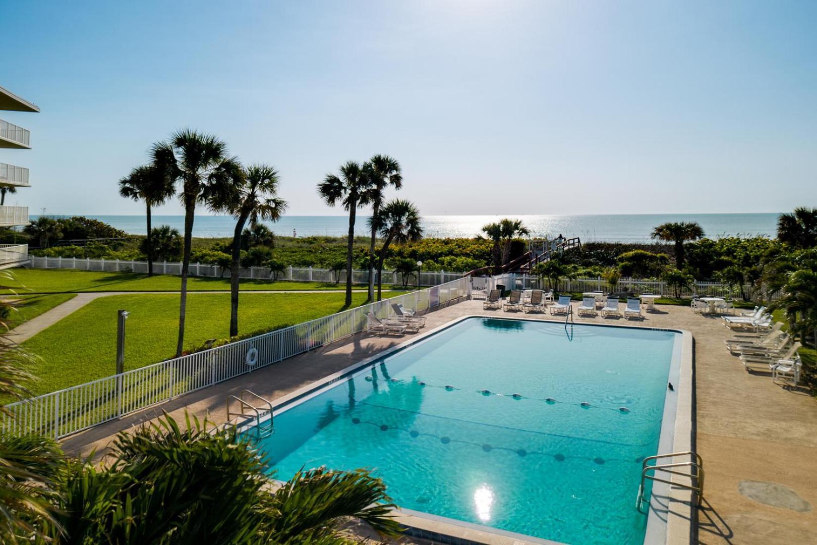 Cocoa Beach Towers エクステリア 写真