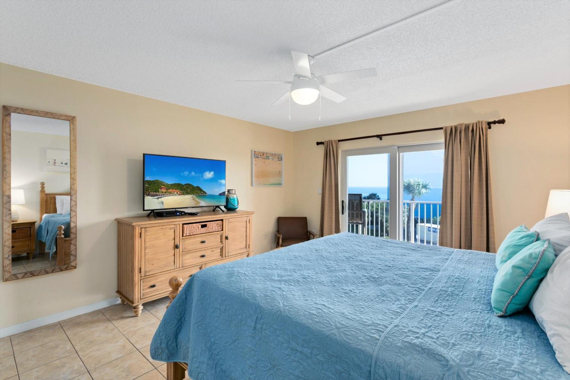 Cocoa Beach Towers 部屋 写真