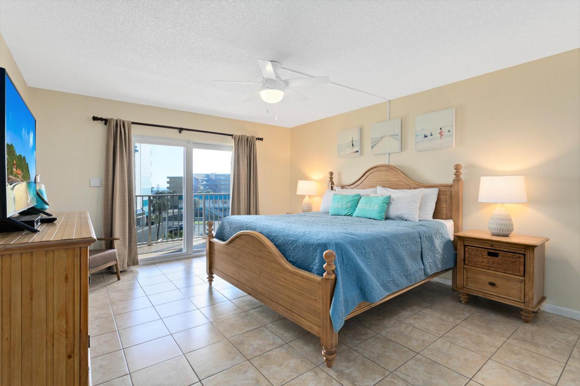 Cocoa Beach Towers 部屋 写真