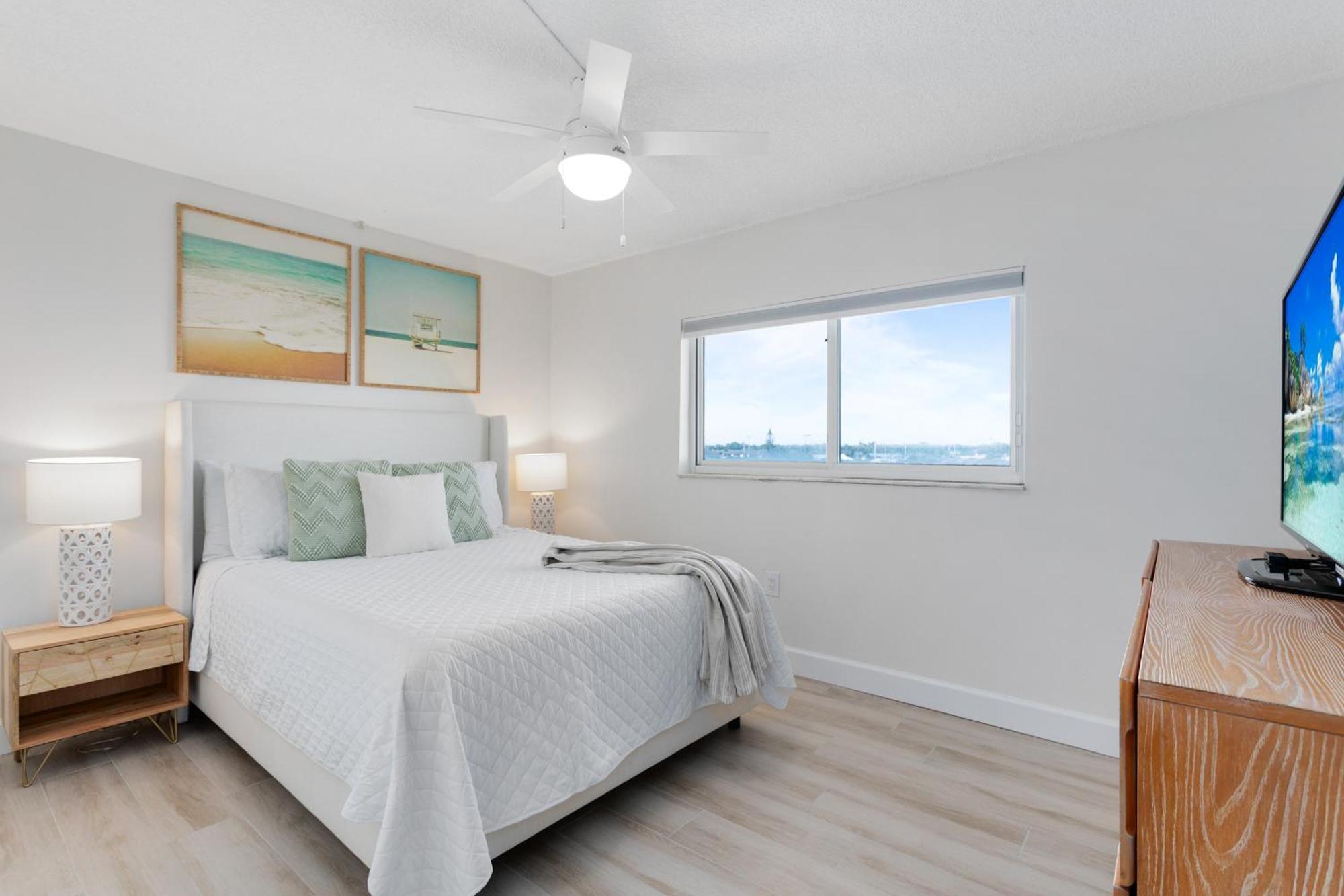Cocoa Beach Towers 部屋 写真