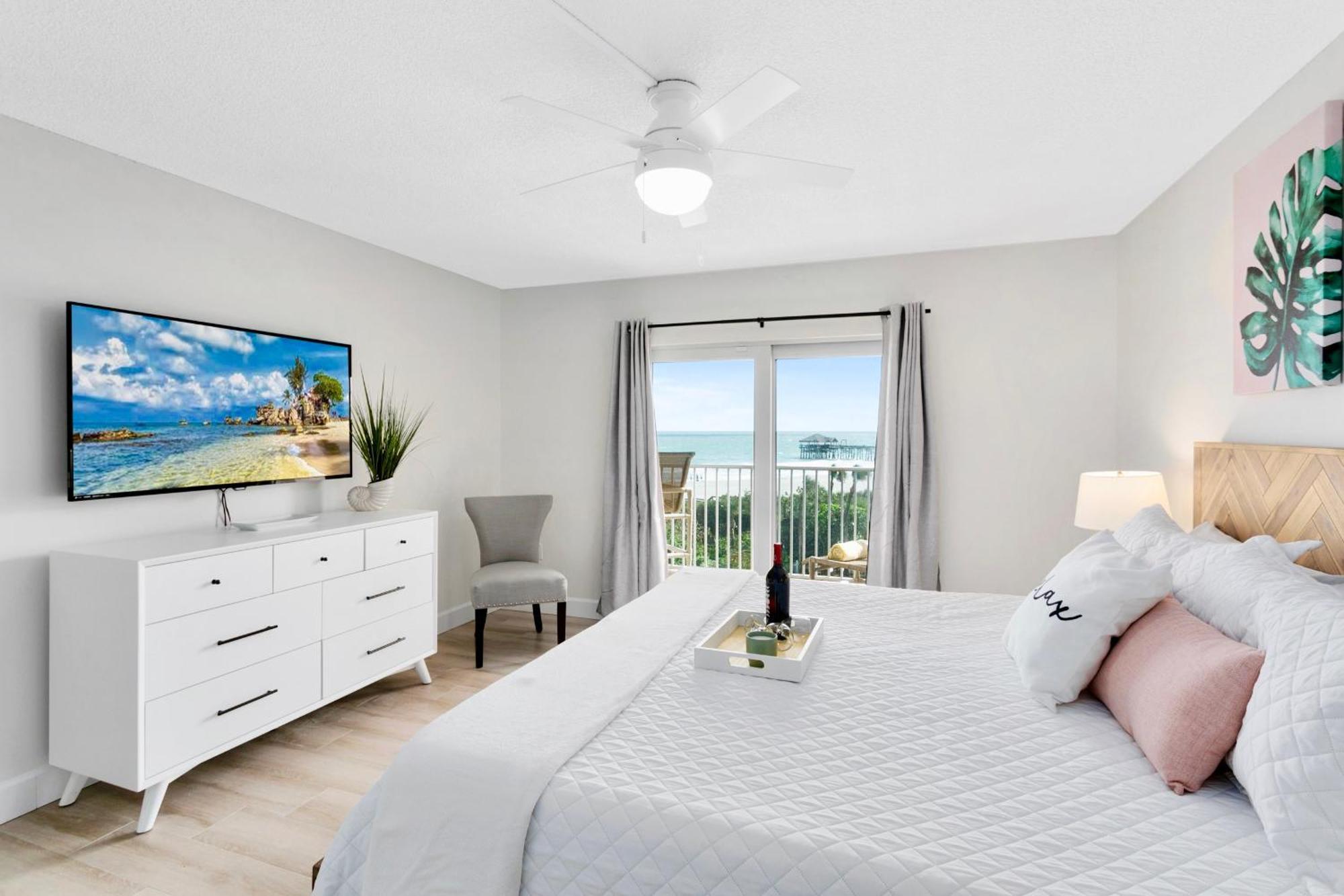Cocoa Beach Towers 部屋 写真