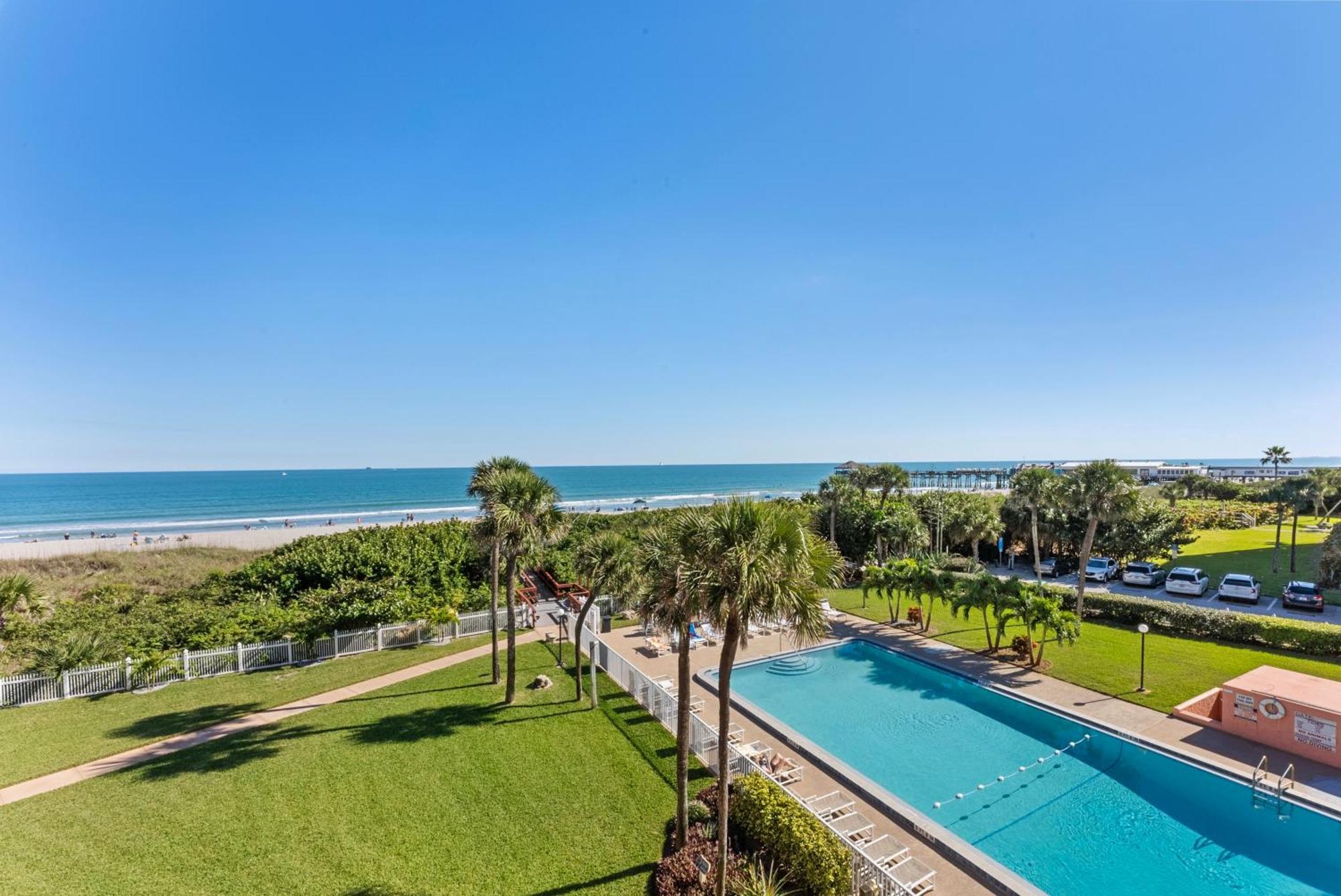 Cocoa Beach Towers 部屋 写真